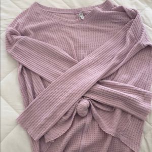 Flowy tied long sleeve